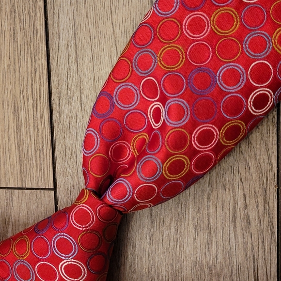 TED BAKER London‎ Metallic Red Abstract Circles Pattern Skinny Silk Mens Tie - Picture 1 of 5
